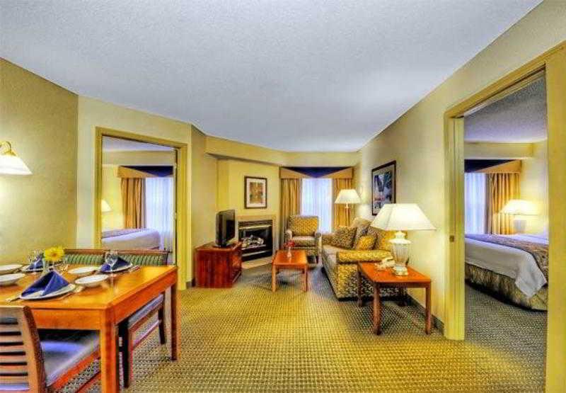 Residence Inn Boston פוקסבורו מראה חיצוני תמונה